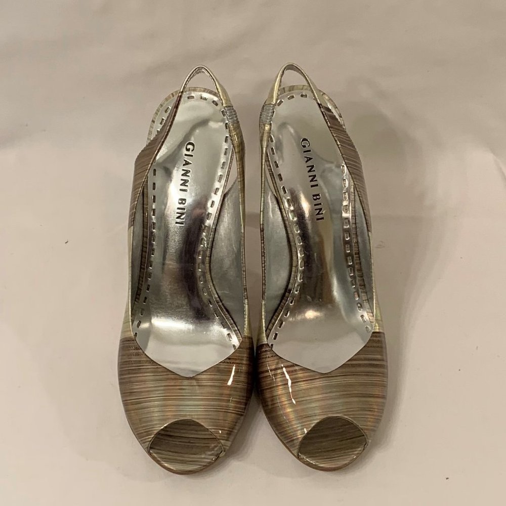 Gianni Bini - Silver Gray high heels shoes. Open toe and sling back. S7.5 - Picture 2 of 10